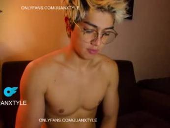 juancamroom — Chaturbate stream photo (May 2026)