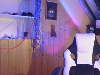 averyafterdark — Camsoda stream photo (Apr 2026)