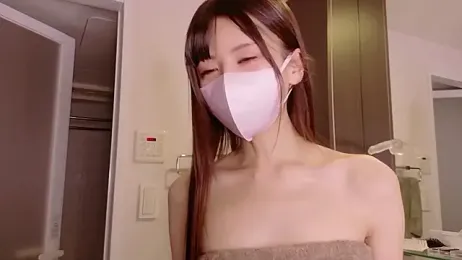 hina_mochi — 在 stripchat 直播的网络摄像头模特