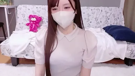 hina_mochi — 在 stripchat 直播的网络摄像头模特