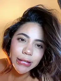 Aryrosee — 在 stripchat 直播的网络摄像头模特