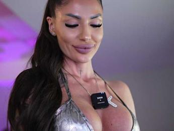 RaquelleVon — 在 bongacams 直播的网络摄像头模特