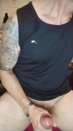 darkbrsujo3a666 — Cam4 stream photo (May 2026)