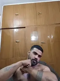 Yourguys21 — 在 stripchat 直播的网络摄像头模特