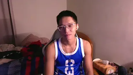 iron0401 — 在 stripchat 直播的网络摄像头模特