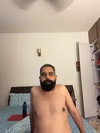 ThatBeardDude — 在 stripchat 直播的网络摄像头模特