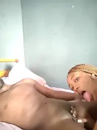 CaramelsexyCake — Stripchat stream photo (Aug 2025)