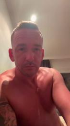Ry333 — 在 cam4 直播的网络摄像头模特