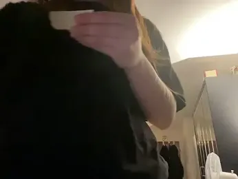 Tetas03i — 在 stripchat 直播的网络摄像头模特