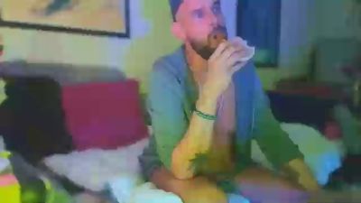 GuyST — Cam4 stream photo (Apr 2026)