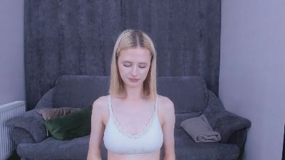 LucreciaGrisson — Cam4 stream photo (Aug 2026)