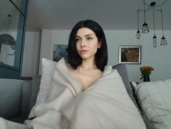 milla_bella — 在 chaturbate 直播的网络摄像头模特