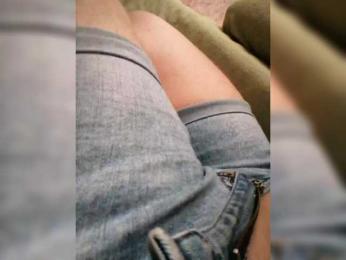 Nika0000 — 在 bongacams 直播的网络摄像头模特