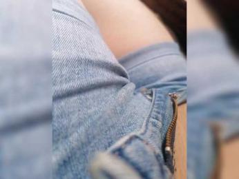 Nika0000 — 在 bongacams 直播的网络摄像头模特