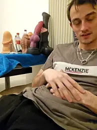 Chrisou73 — Stripchat stream photo (Mar 2026)