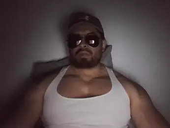 marcus002001 — Stripchat stream photo (Mar 2026)