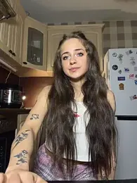 GeraBoobsi — 在 stripchat 直播的网络摄像头模特