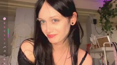 JohanneTorn — 在 cam4 直播的网络摄像头模特