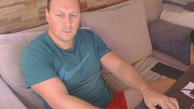 Lustonfan — Cam4 stream photo (Apr 2026)