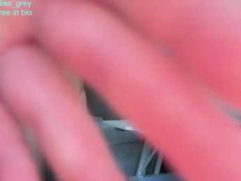 alissgrey — 在 chaturbate 直播的网络摄像头模特