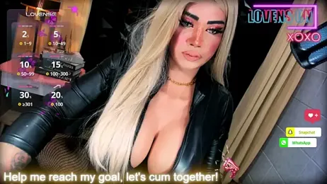HugeMagnificent11inCock — Stripchat stream photo (Apr 2026)