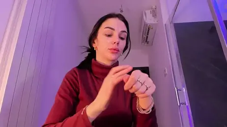 realhotfallingdevil — 在 stripchat 直播的网络摄像头模特