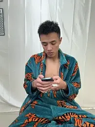 XiaoLin-01 — Stripchat stream photo (Mar 2026)