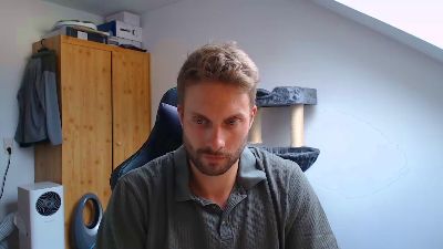 blueeyes839 — 在 cam4 直播的网络摄像头模特