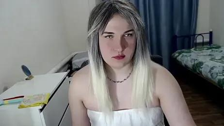 EvaMiron — 在 stripchat 直播的网络摄像头模特