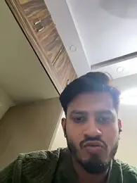 shubhzee143 — Stripchat stream photo (Sep 2026)
