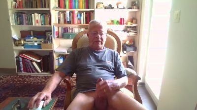 antonia09 — Cam4 stream photo (Apr 2026)