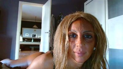 cari_guerrera — 在 cam4 直播的网络摄像头模特
