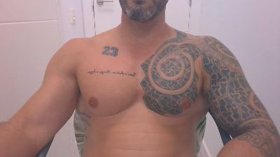 Thor_nado321 — 在 cam4 直播的网络摄像头模特
