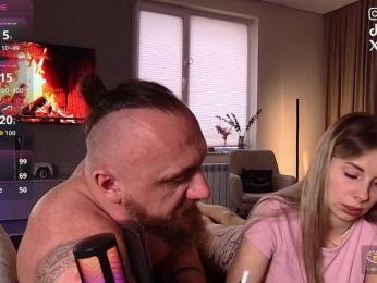 NIKI7377 — 在 bongacams 直播的网络摄像头模特