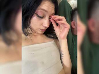 LuckyStar — 在 bongacams 直播的网络摄像头模特