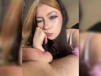 LuckyStar — 在 bongacams 直播的网络摄像头模特