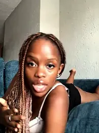 TinyThick — Stripchat stream photo (Jan 2026)