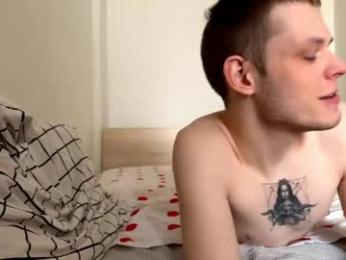 twocharmyray — Chaturbate stream photo (Apr 2026)