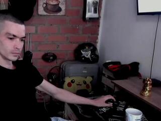 Alex Devegas — 在 flirt4free 直播的网络摄像头模特