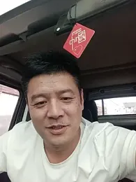 MM-VV888 — 在 stripchat 直播的网络摄像头模特