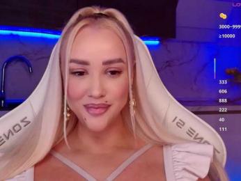 In-your-fucking-mind — 在 bongacams 直播的网络摄像头模特