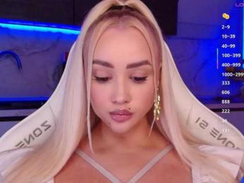 In-your-fucking-mind — 在 bongacams 直播的网络摄像头模特