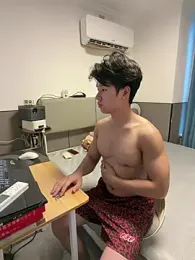 SYT_SGe — 在 stripchat 直播的网络摄像头模特