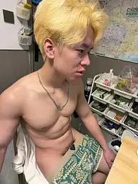 SYT_SGe — 在 stripchat 直播的网络摄像头模特