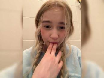 MimiMila — 在 bongacams 直播的网络摄像头模特