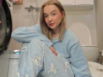 MimiMila — 在 bongacams 直播的网络摄像头模特