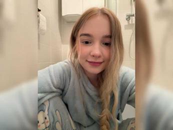 MimiMila — 在 bongacams 直播的网络摄像头模特