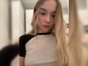 MimiMila — 在 bongacams 直播的网络摄像头模特