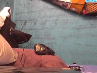 yoursl4ve — 在 camsoda 直播的网络摄像头模特