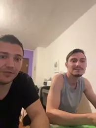 mihneaxxx — 在 stripchat 直播的网络摄像头模特